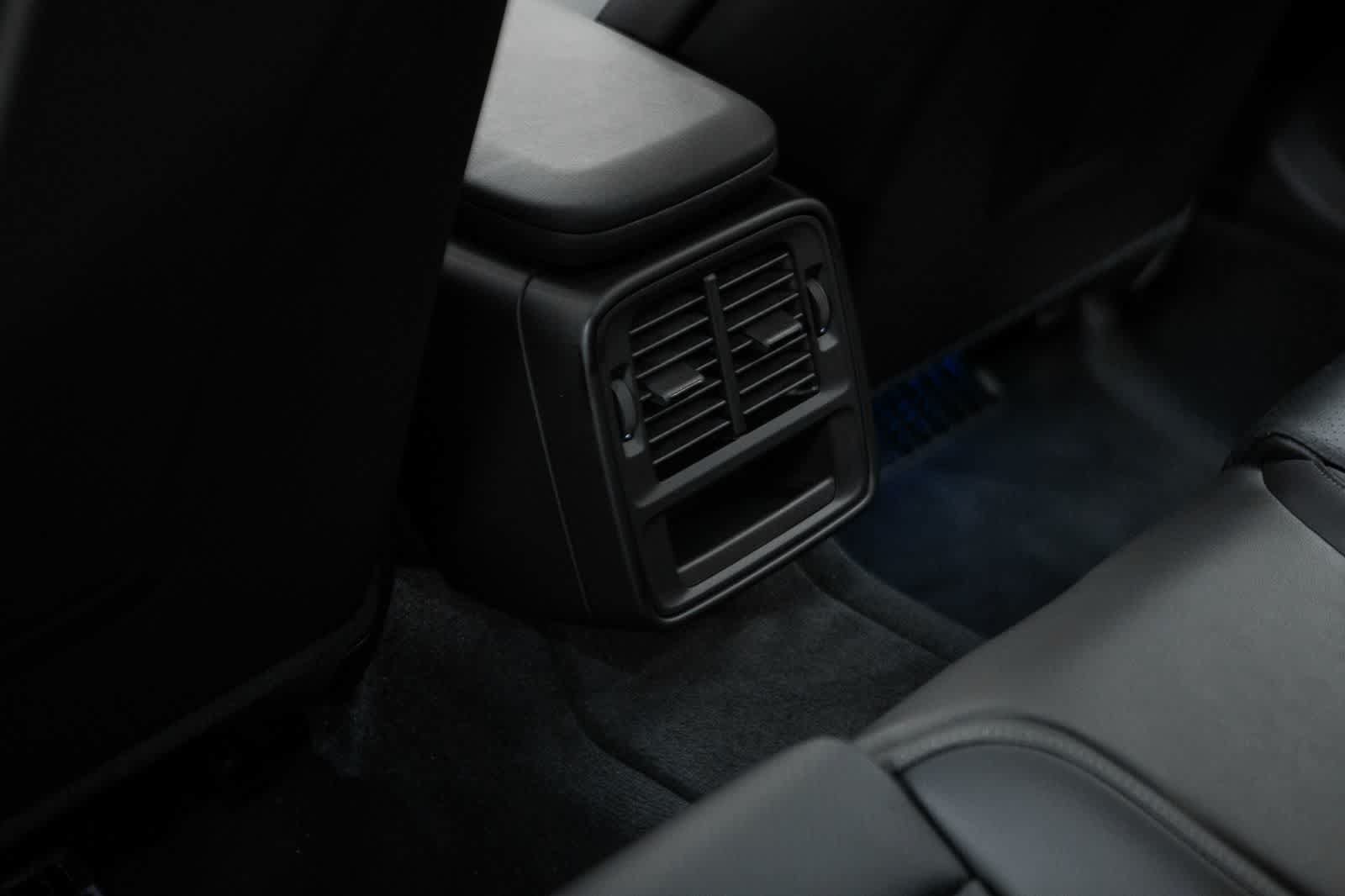 New 2026 Porsche Taycan 4S AWD/4WD image 34