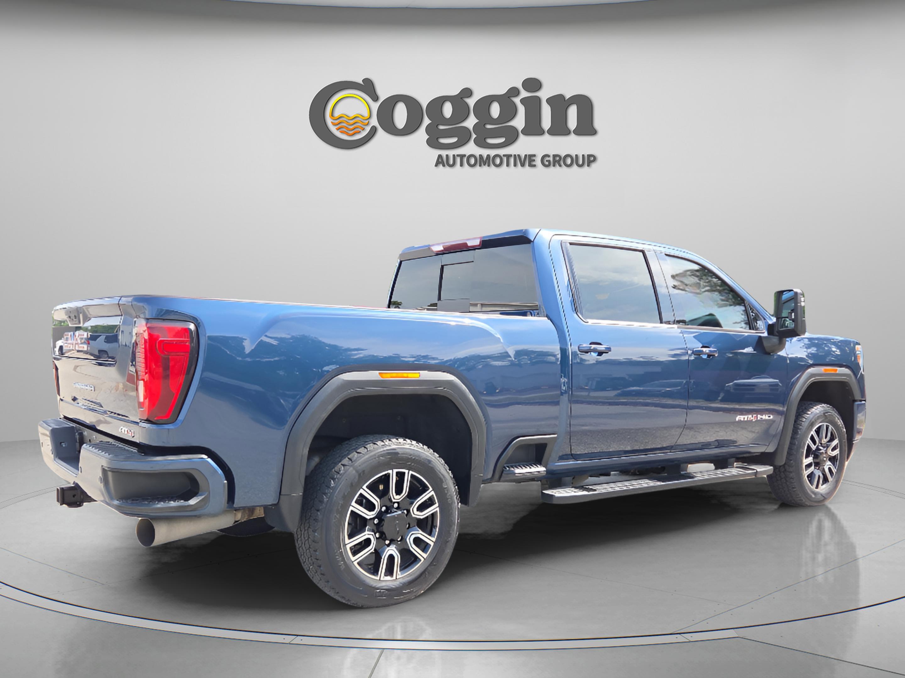 Used 2020 GMC Sierra 2500 AT4 w/ AT4 Premium Package AWD/4WD image 5