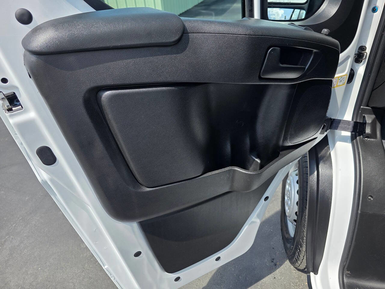 Used 2024 RAM ProMaster 3500 w/ Convenience Group FWD image 19