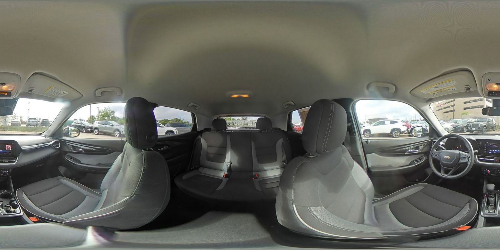 Used 2025 Chevrolet TrailBlazer LT FWD image 41