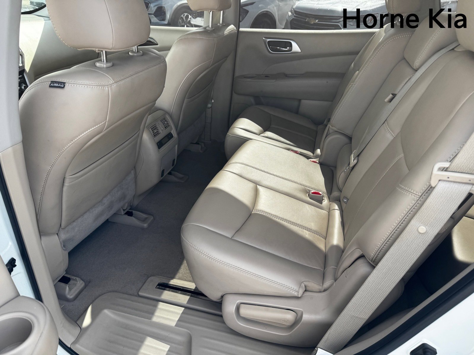 Used 2014 Nissan Pathfinder SL w/ SL Tech Package image 12