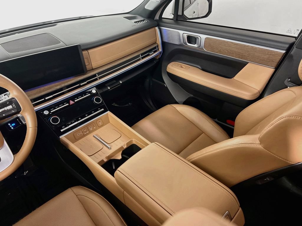 Certified 2025 Hyundai Santa Fe Limited AWD/4WD image 25