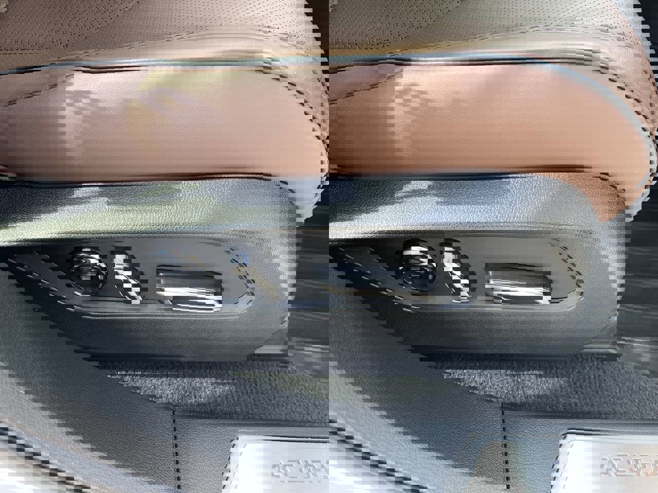 Used 2025 Acura RDX SH-AWD w/ Advance Package image 37