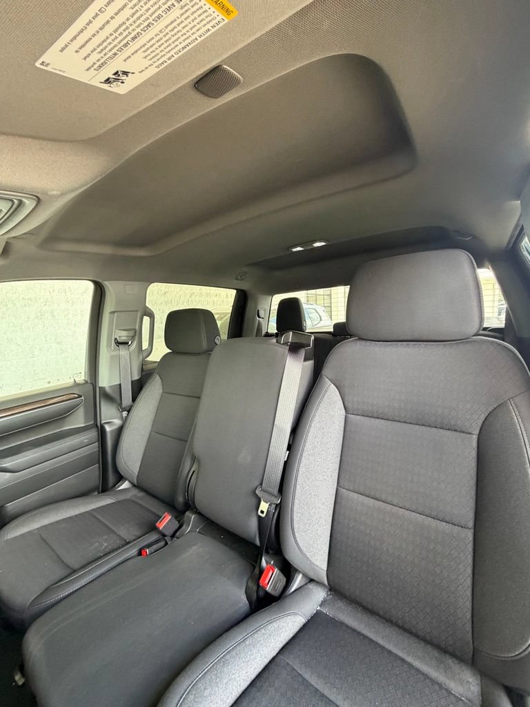 Used 2023 Chevrolet Silverado 1500 LT AWD/4WD image 2
