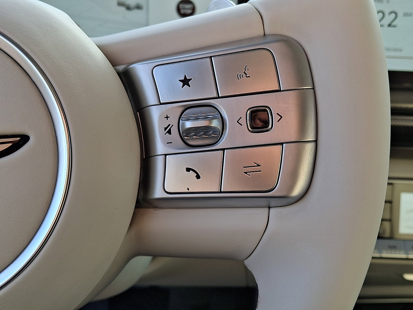 Certified 2023 Genesis GV60 Advanced AWD/4WD image 25