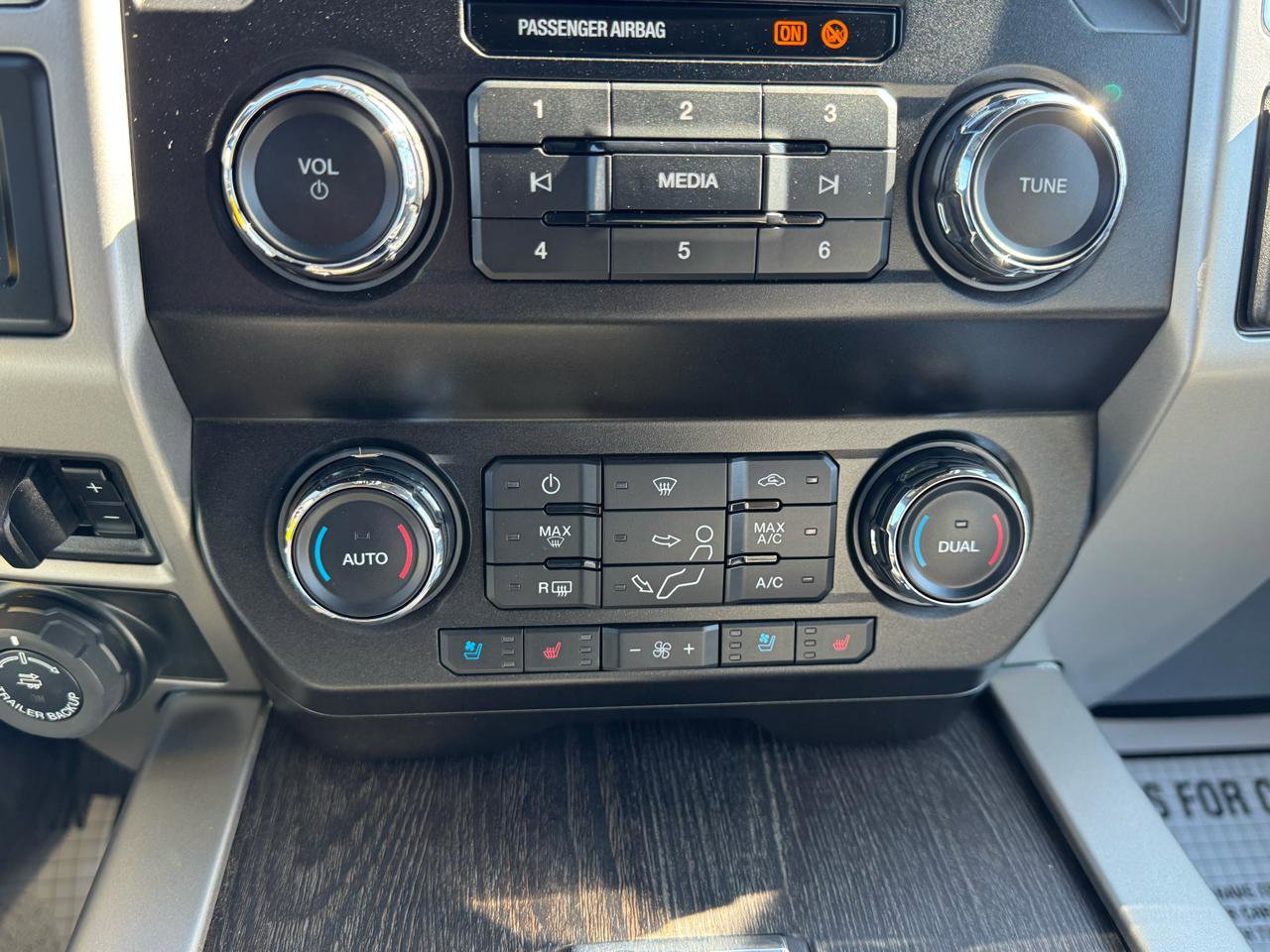 Used 2021 Ford F350 Lariat w/ Lariat Value Package image 19