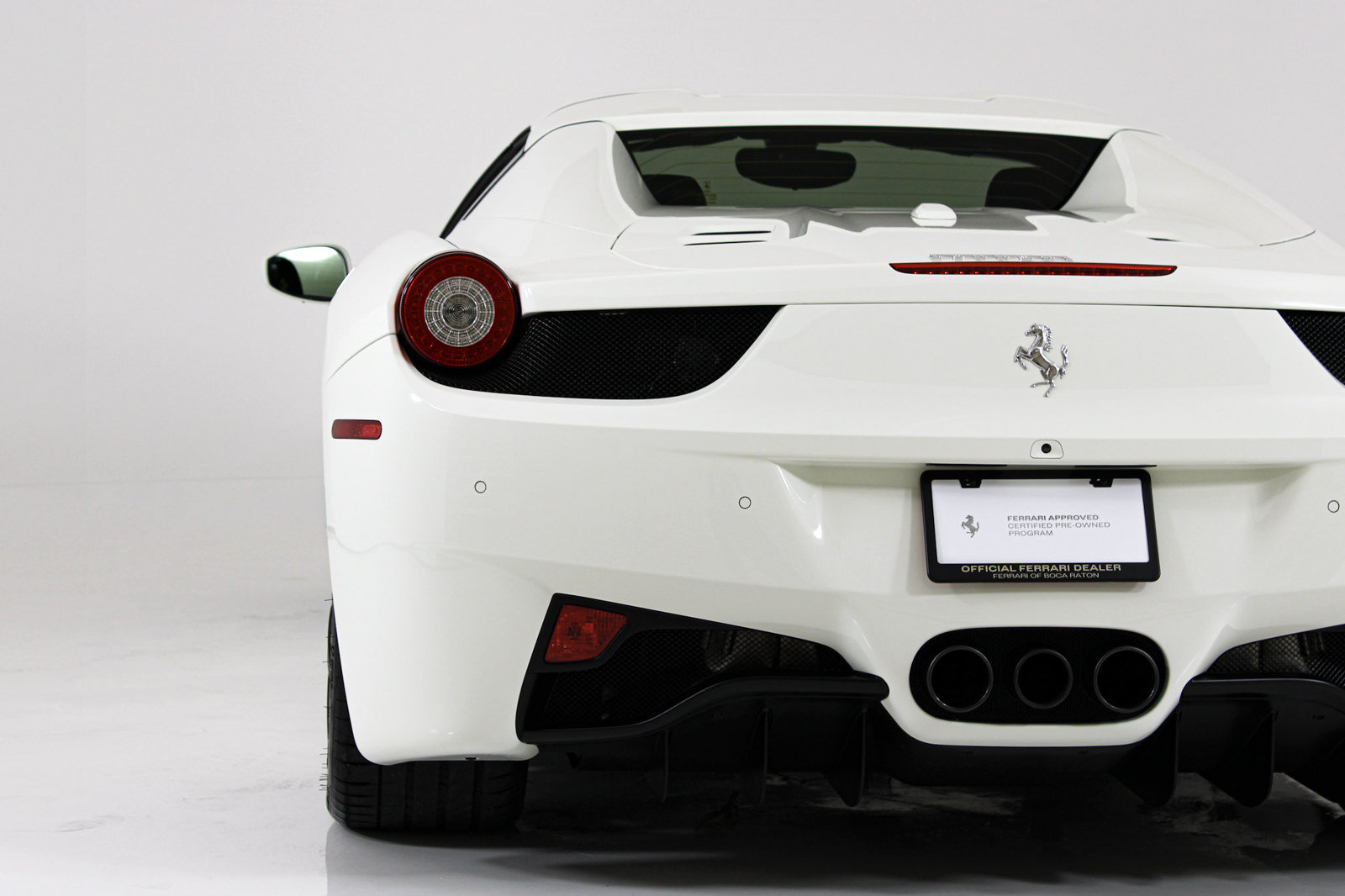 Used 2015 Ferrari 458 Spider RWD image 26