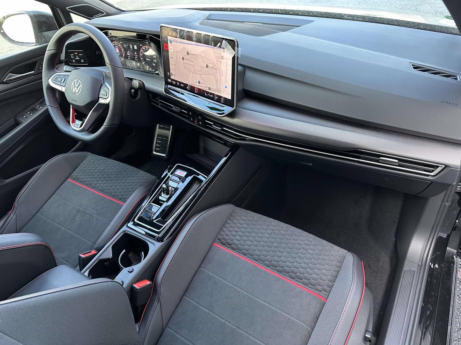 New 2026 Volkswagen GTI SE FWD image 12