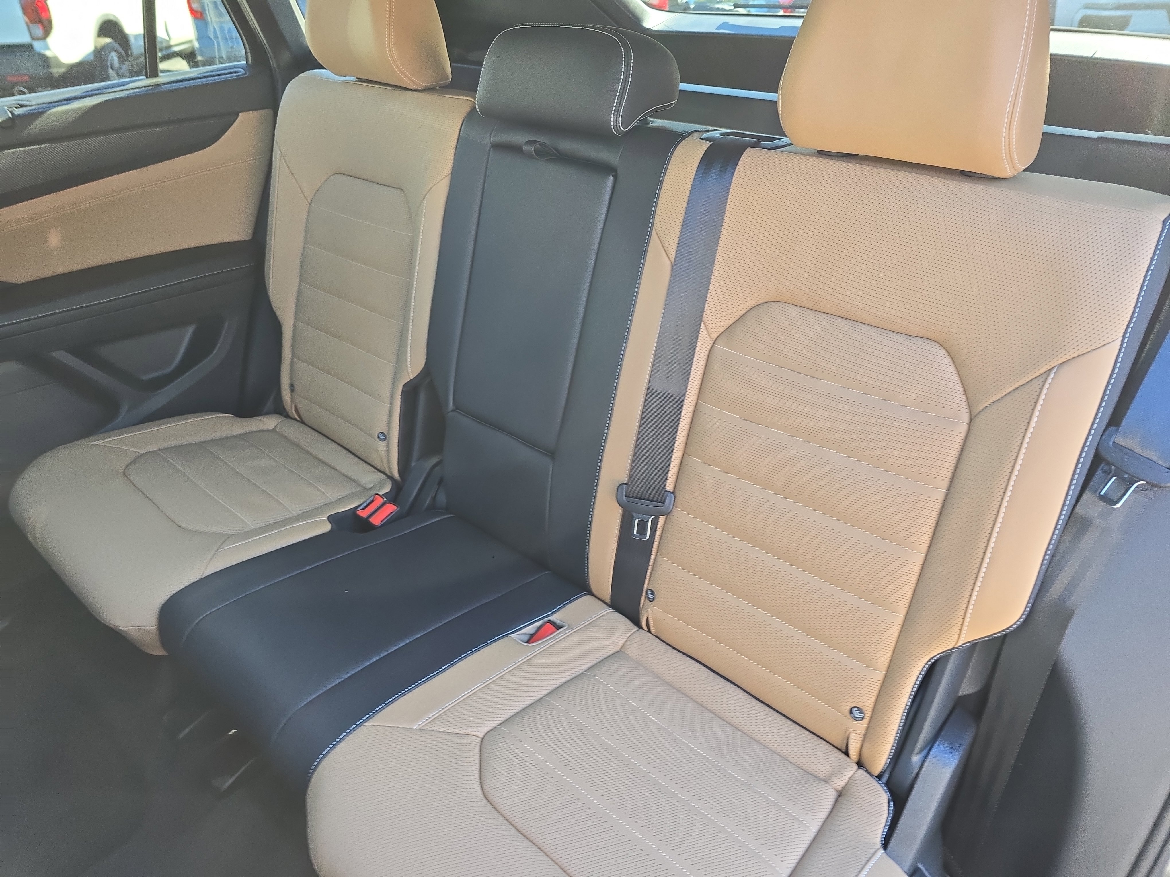 New 2026 Volkswagen Atlas Cross Sport SEL R-Line image 14