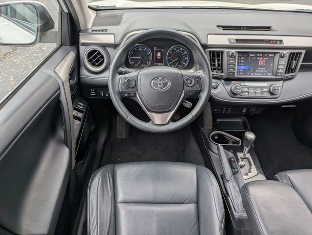 Used 2017 Toyota RAV4 Limited image 17