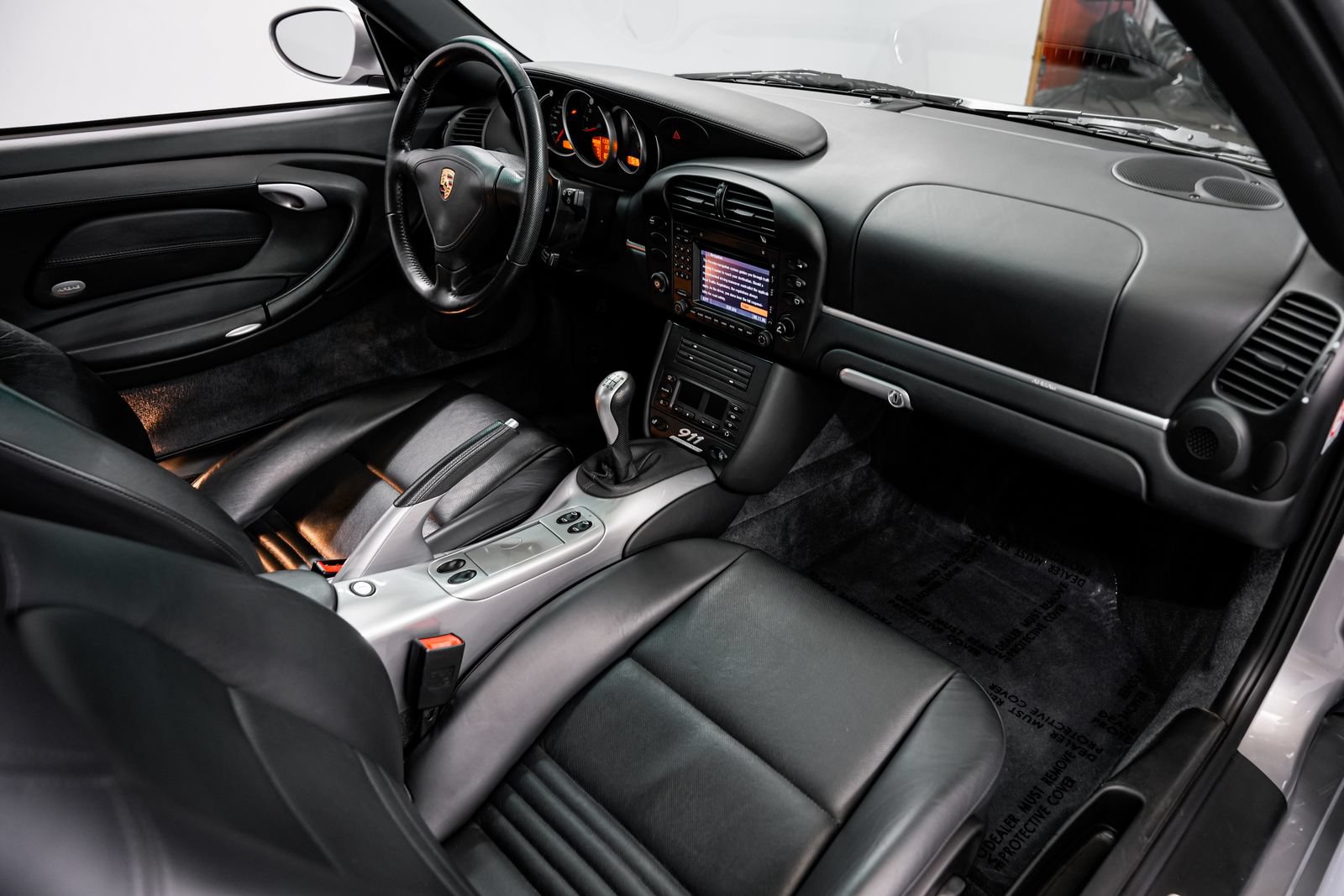 Used 2004 Porsche 911 Carrera RWD image 29