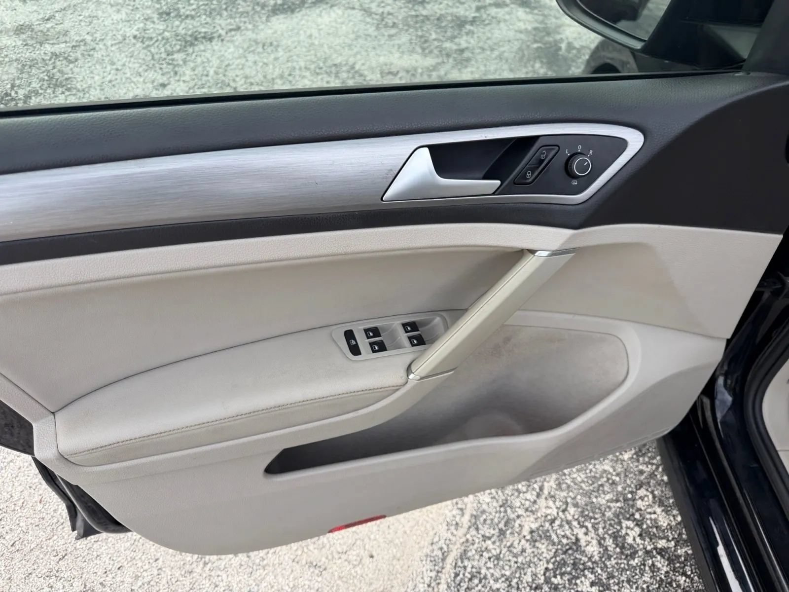 Used 2015 Volkswagen Golf TDI SEL FWD image 11