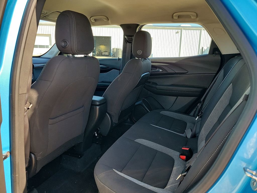 Used 2025 Chevrolet TrailBlazer LS w/ LS Confidence Package image 9