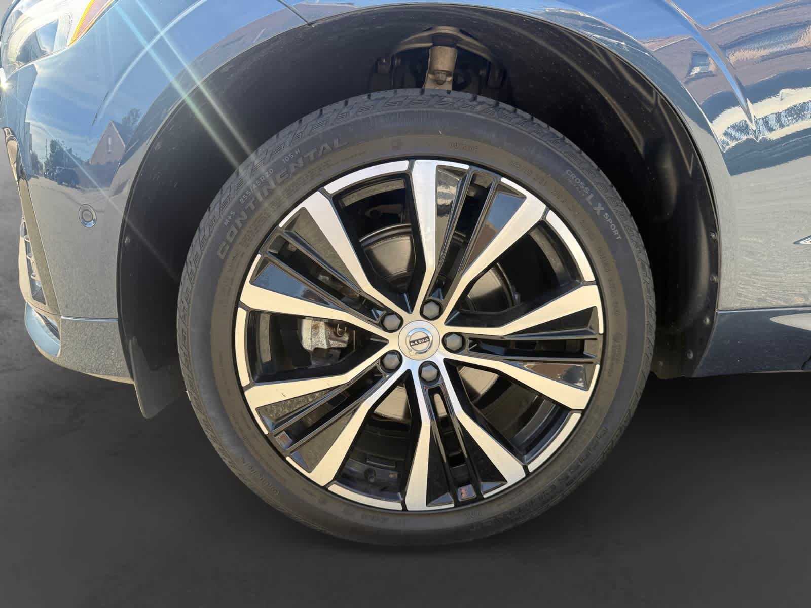 Used 2024 Volvo XC60 B5 Plus w/ Climate Package AWD/4WD image 9