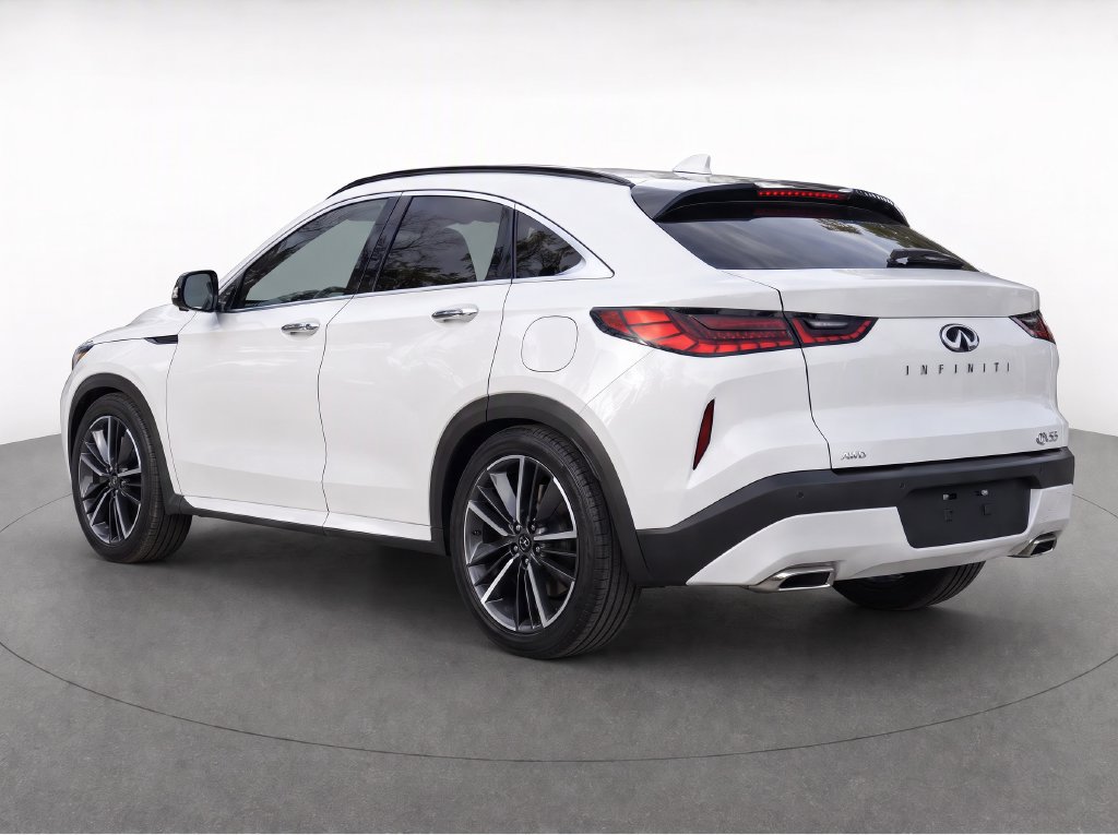 Certified 2024 INFINITI QX55 Essential AWD/4WD image 3