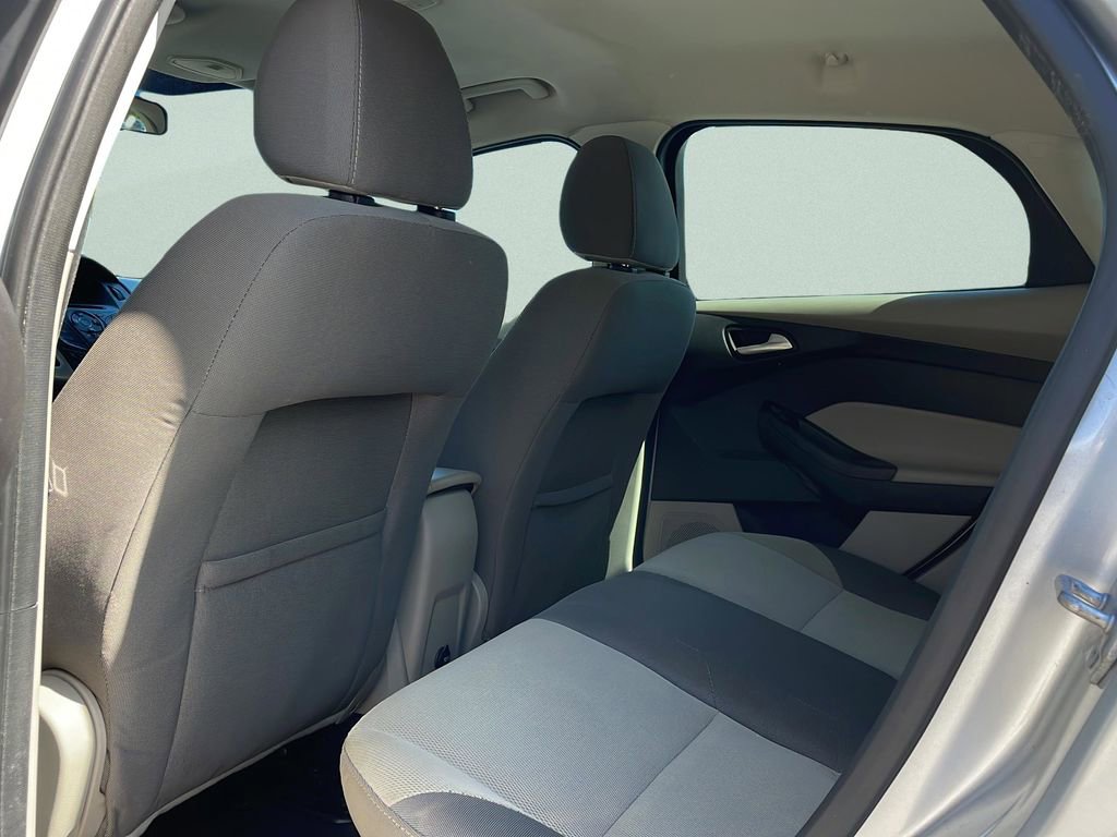 Used 2014 Ford Focus SE image 31