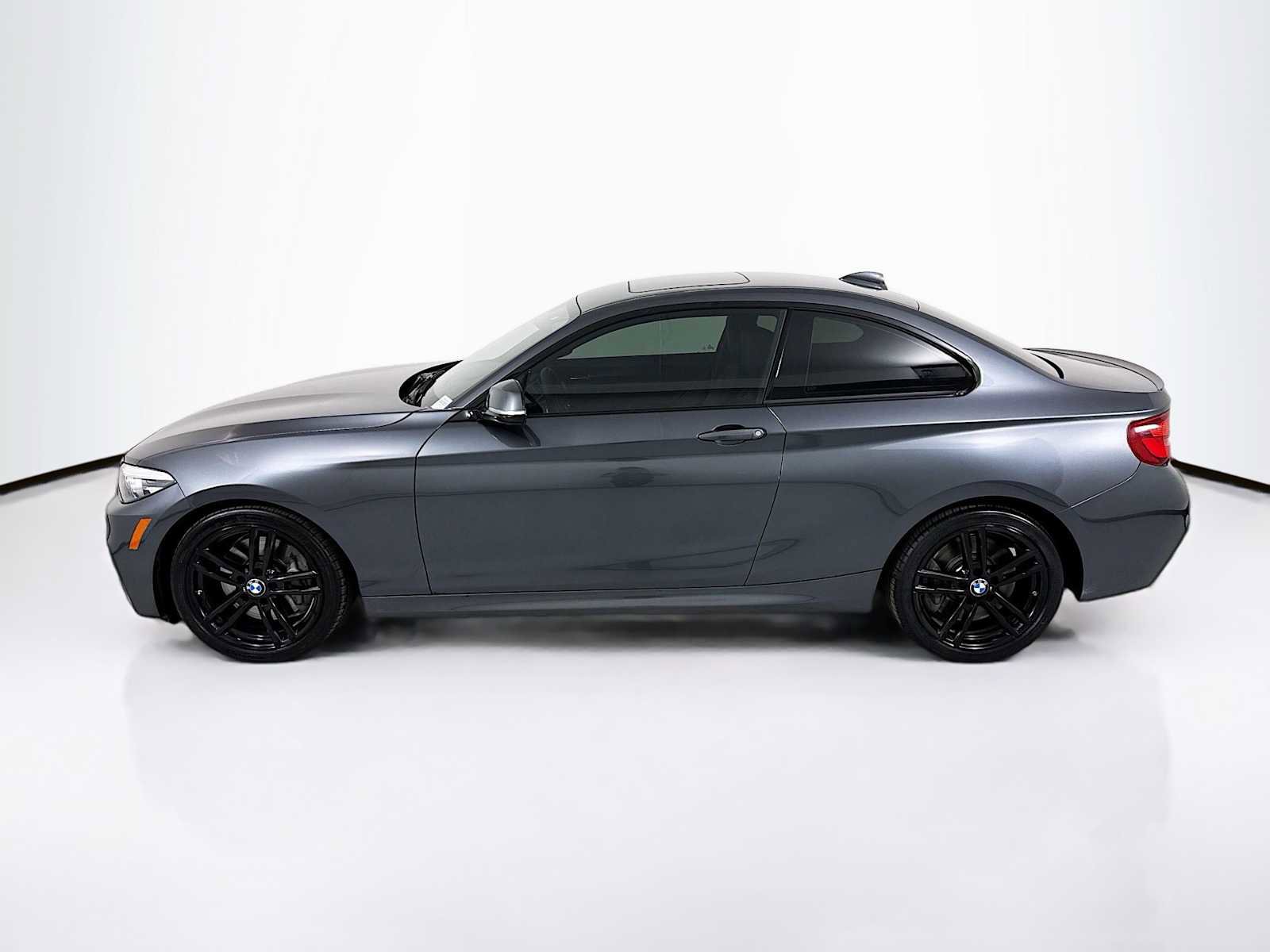 Used 2021 BMW 230i Coupe w/ M Sport Package image 2