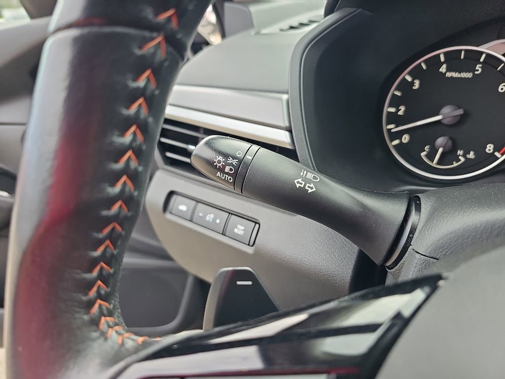 Used 2023 Nissan Altima 2.5 SR image 29