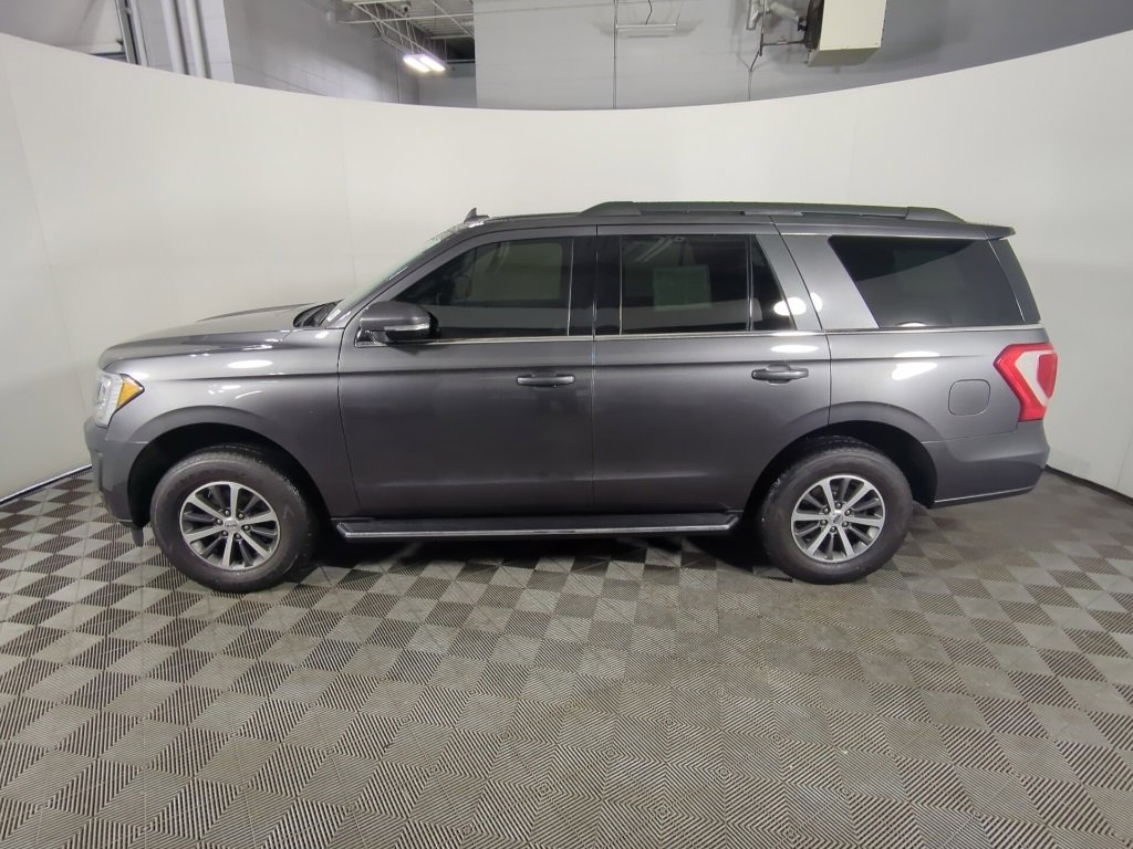 Used 2018 Ford Expedition XLT w/ Equipment Group 202A image 6