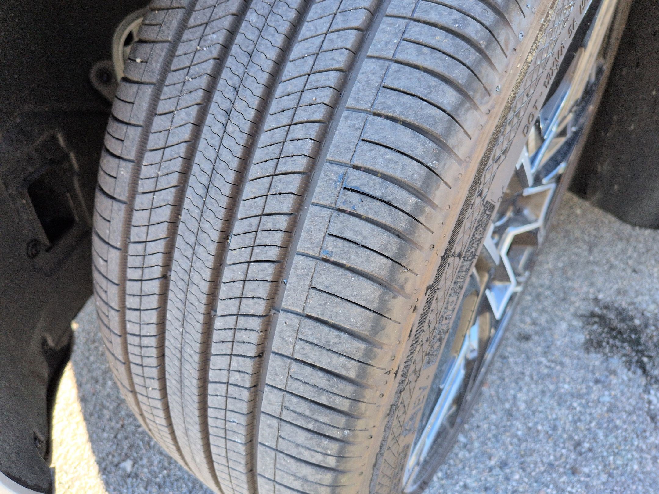 Used 2026 BMW iX xDrive45 w/ M Sport Package image 12