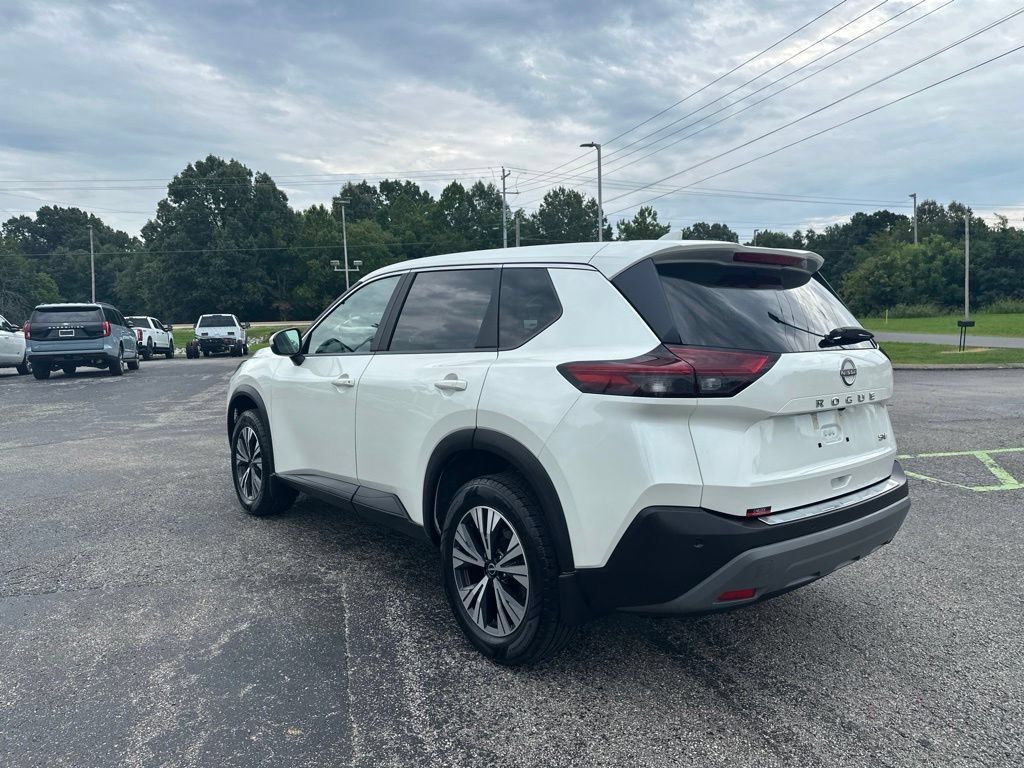 Used 2023 Nissan Rogue SV FWD image 5