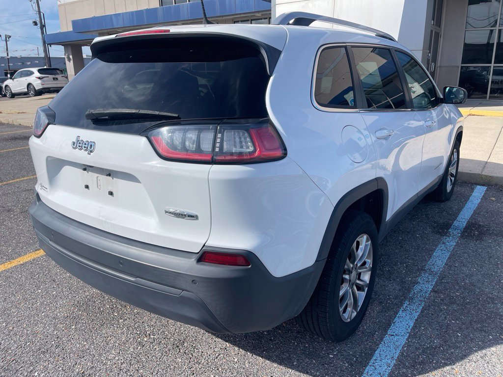 Used 2021 Jeep Cherokee Latitude Plus FWD image 4