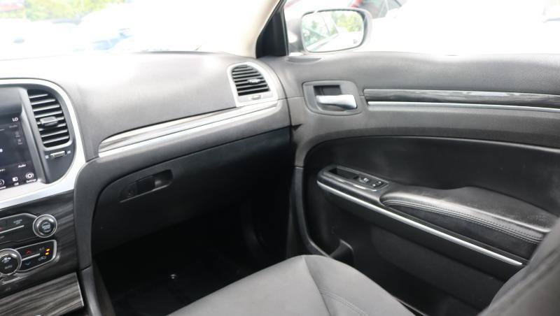 Used 2018 Chrysler 300 Touring w/ Sport Appearance Package RWD image 19