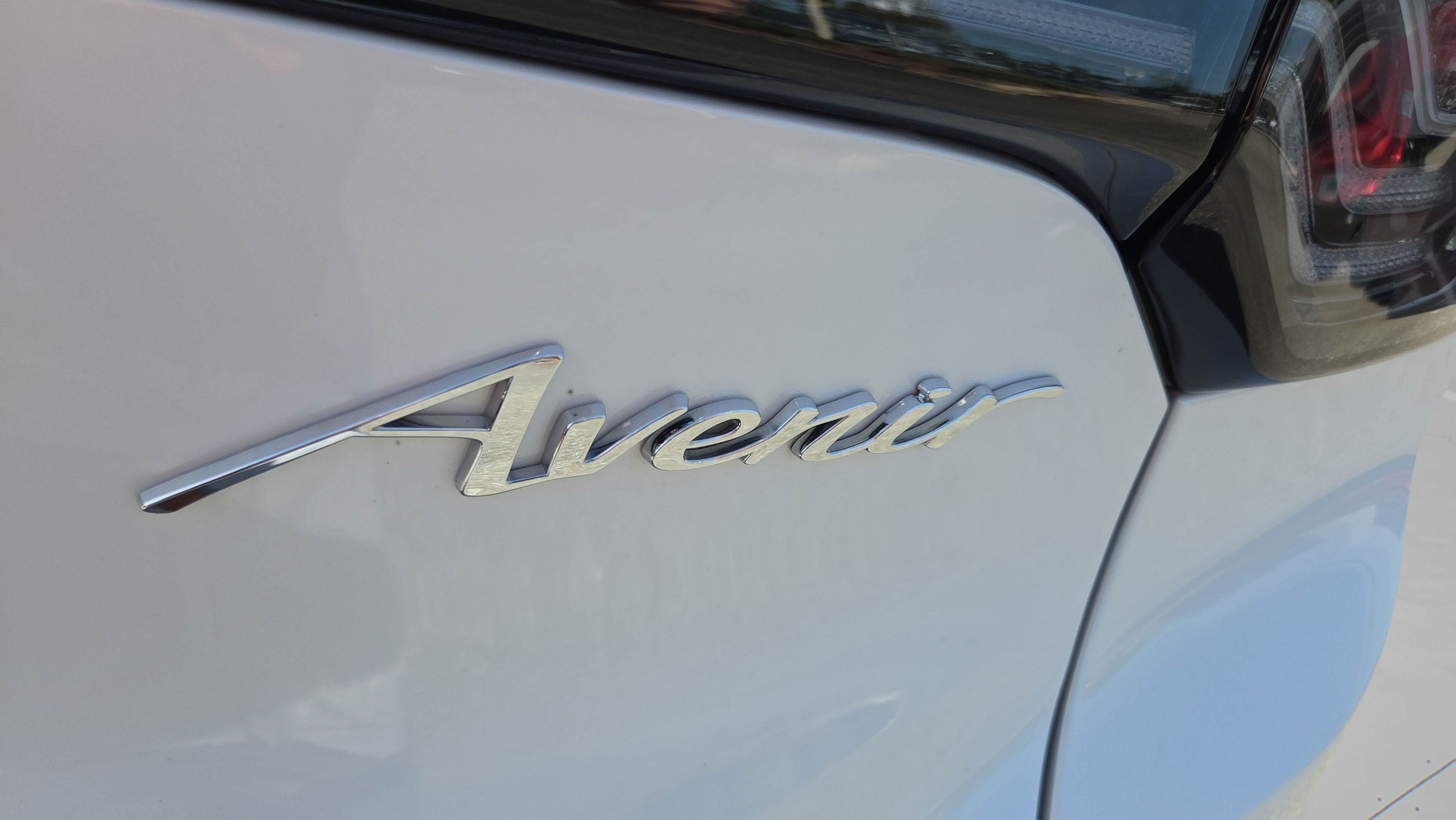 Certified 2024 Buick Encore GX Avenir w/ Avenir Convenience Package FWD image 33