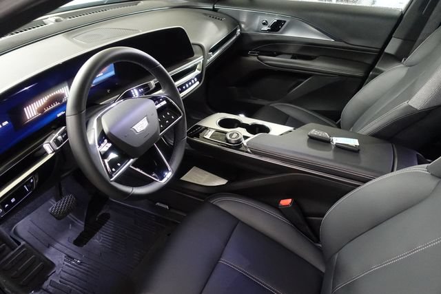 Used 2024 Cadillac Lyriq Tech AWD/4WD image 10