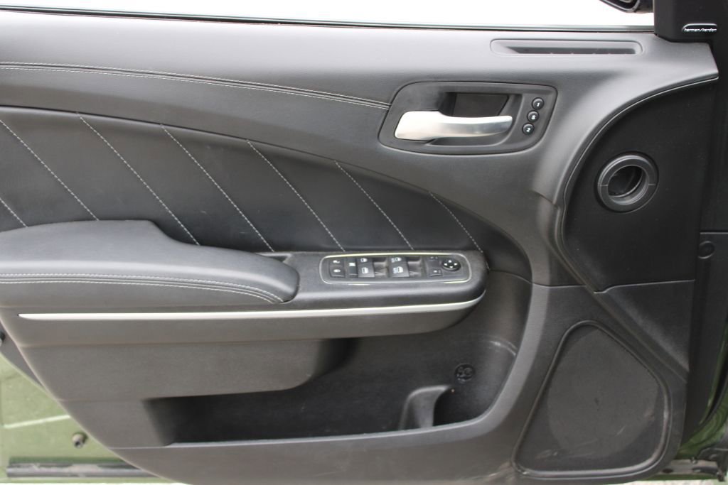 Used 2020 Dodge Charger Scat Pack RWD image 31