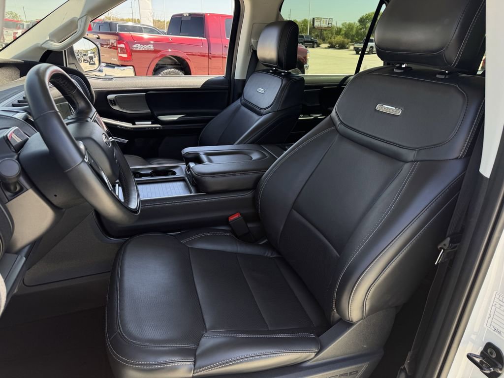 Used 2025 Ford Expedition Max Platinum AWD/4WD image 26