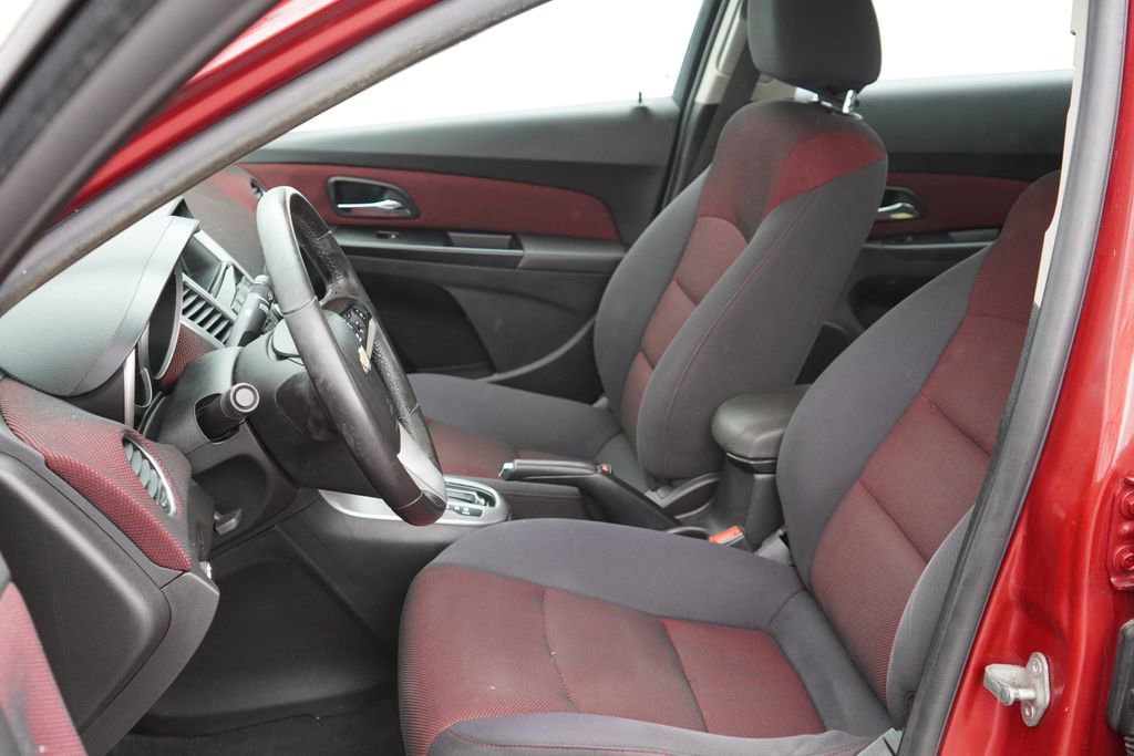 Used 2014 Chevrolet Cruze LT FWD image 11