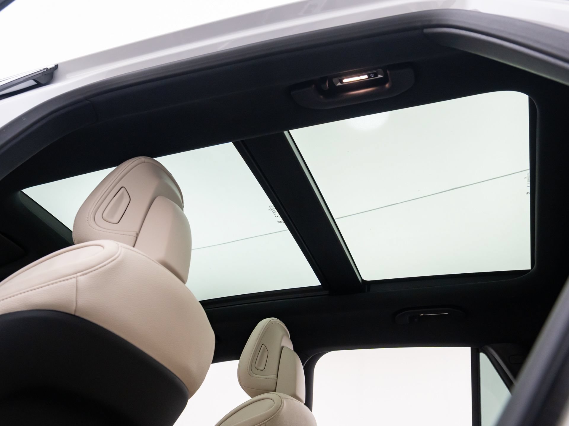New 2026 Mercedes-Benz GLC 300 4MATIC image 19