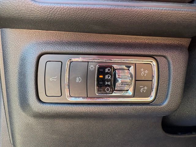Used 2022 Lincoln Corsair Reserve w/ Equipment Group 201A AWD/4WD image 26