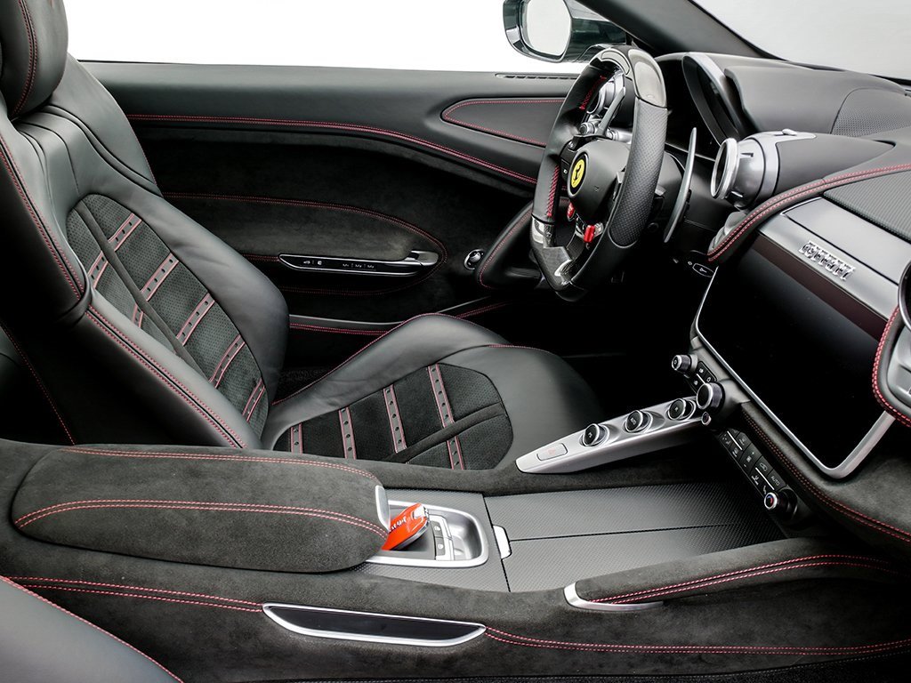 Certified 2020 Ferrari GTC4Lusso T image 14