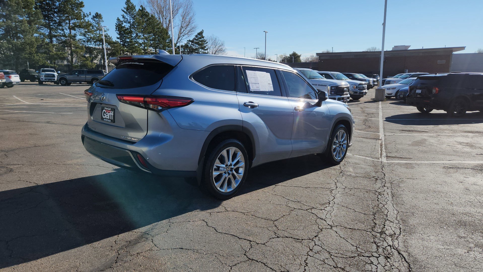 Used 2020 Toyota Highlander Limited image 14