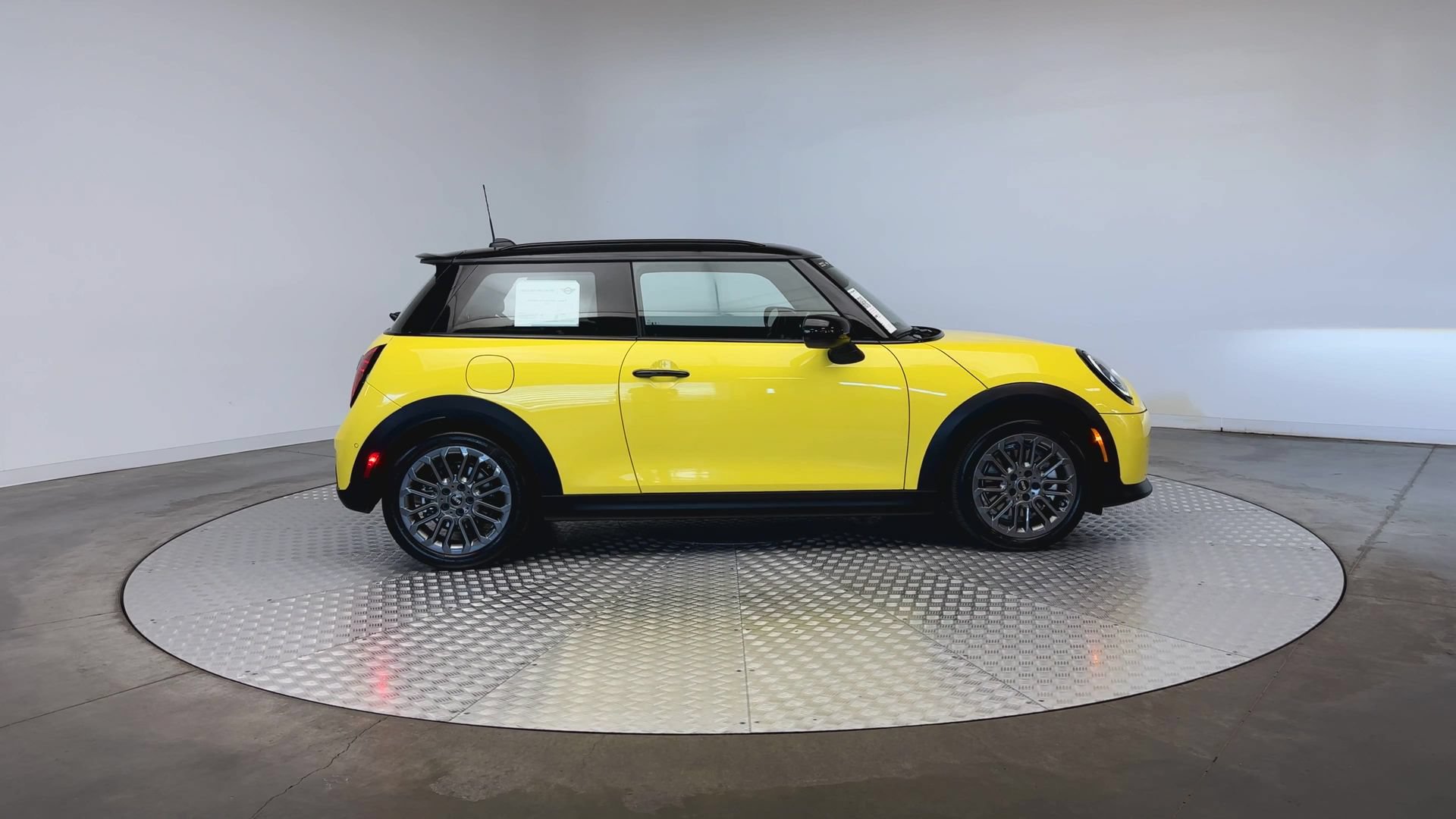 Used 2026 MINI Cooper S FWD image 9
