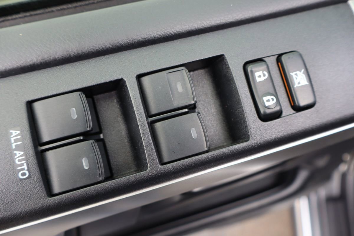 Used 2012 Toyota 4Runner Limited image 27