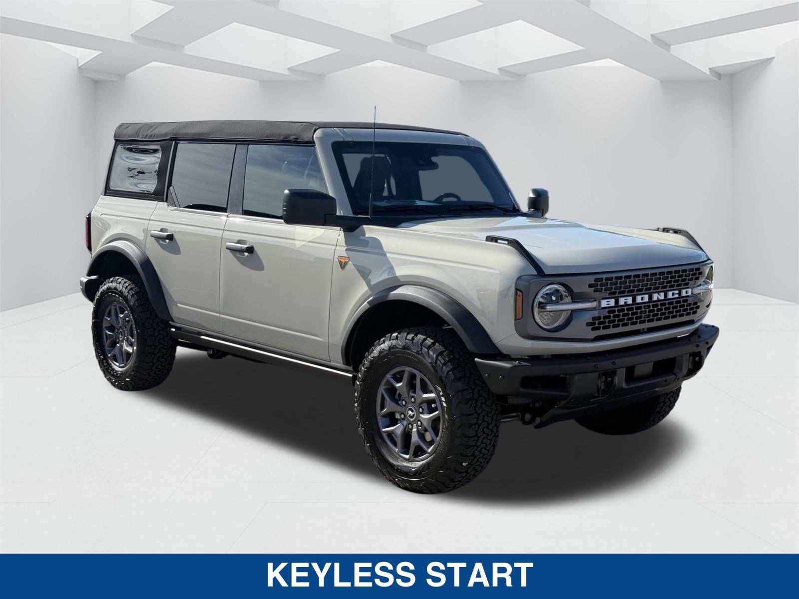 New 2025 Ford Bronco Badlands video 2