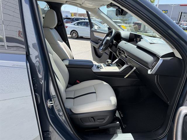 New 2025 MAZDA CX-70 Plug-In Hybrid w/ Premium Pkg image 19