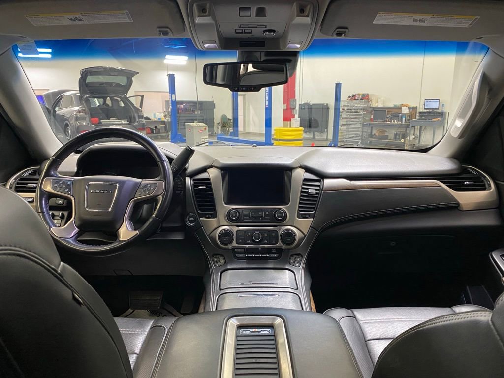 Used 2018 GMC Yukon XL Denali w/ Denali Ultimate Package image 21