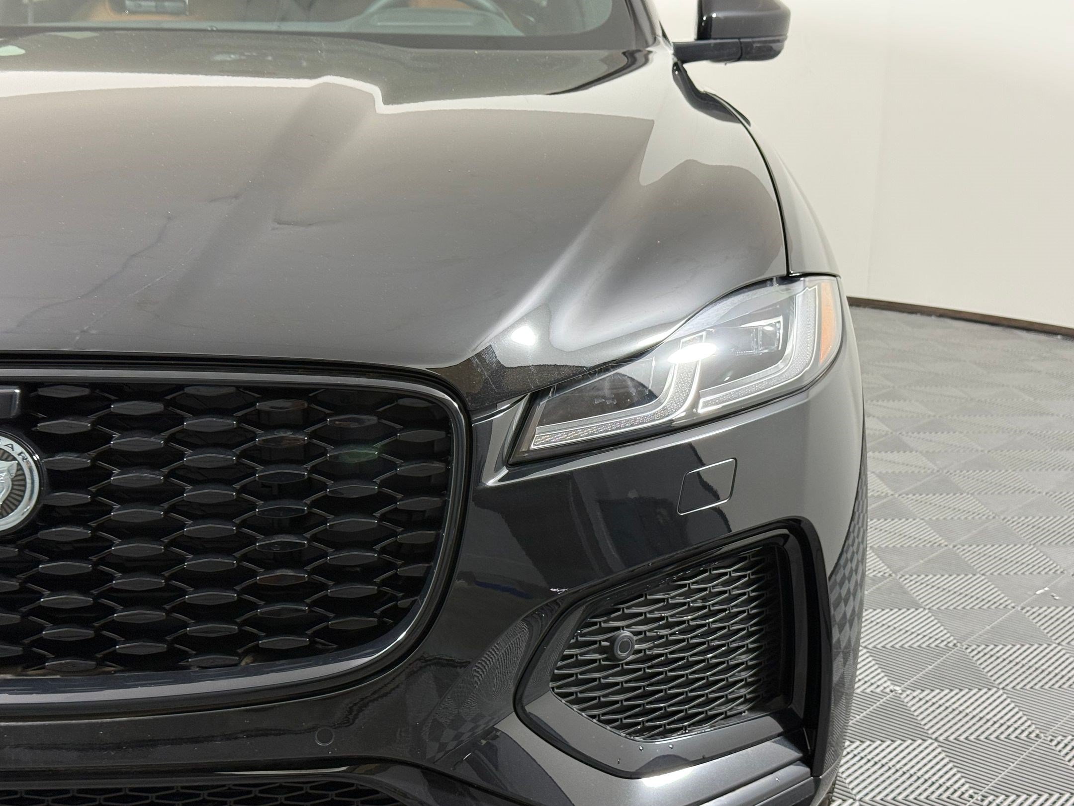 New 2026 Jaguar F-PACE R-Dynamic S AWD/4WD image 12