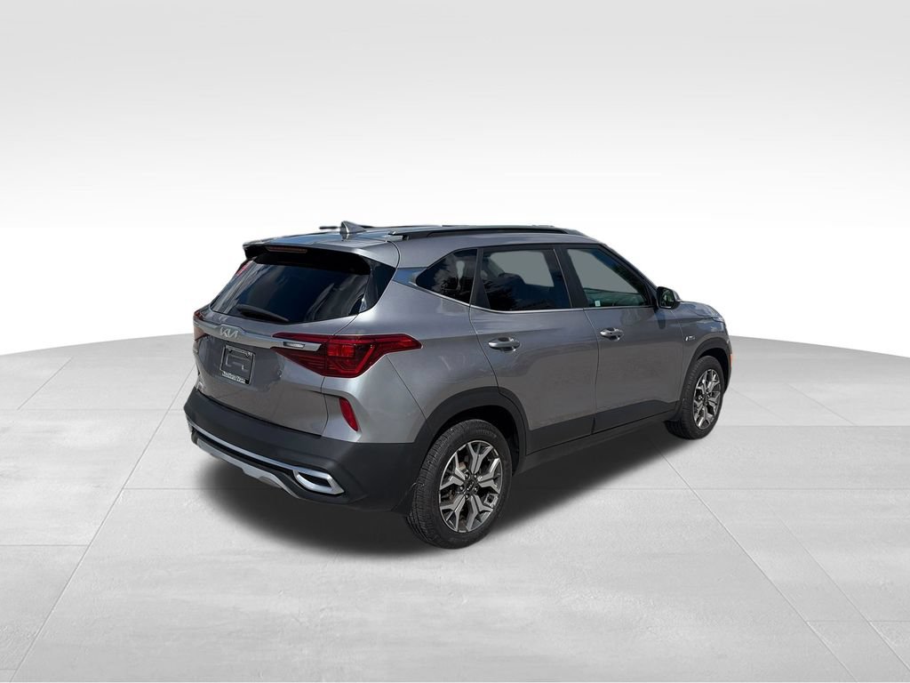 Used 2022 Kia Seltos EX AWD/4WD image 11