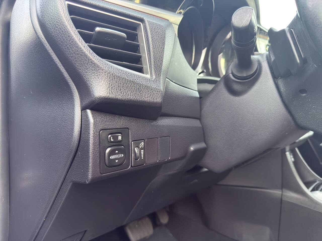 Used 2015 Toyota Corolla S FWD image 18