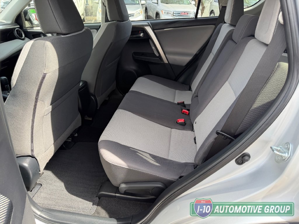 Used 2014 Toyota RAV4 XLE AWD/4WD image 28