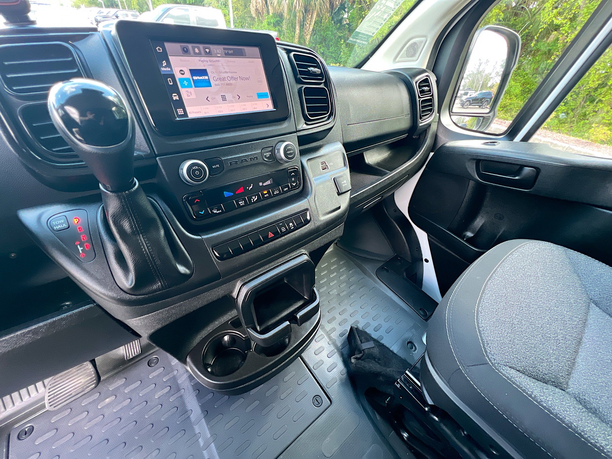 Used 2023 RAM ProMaster 2500 FWD image 26