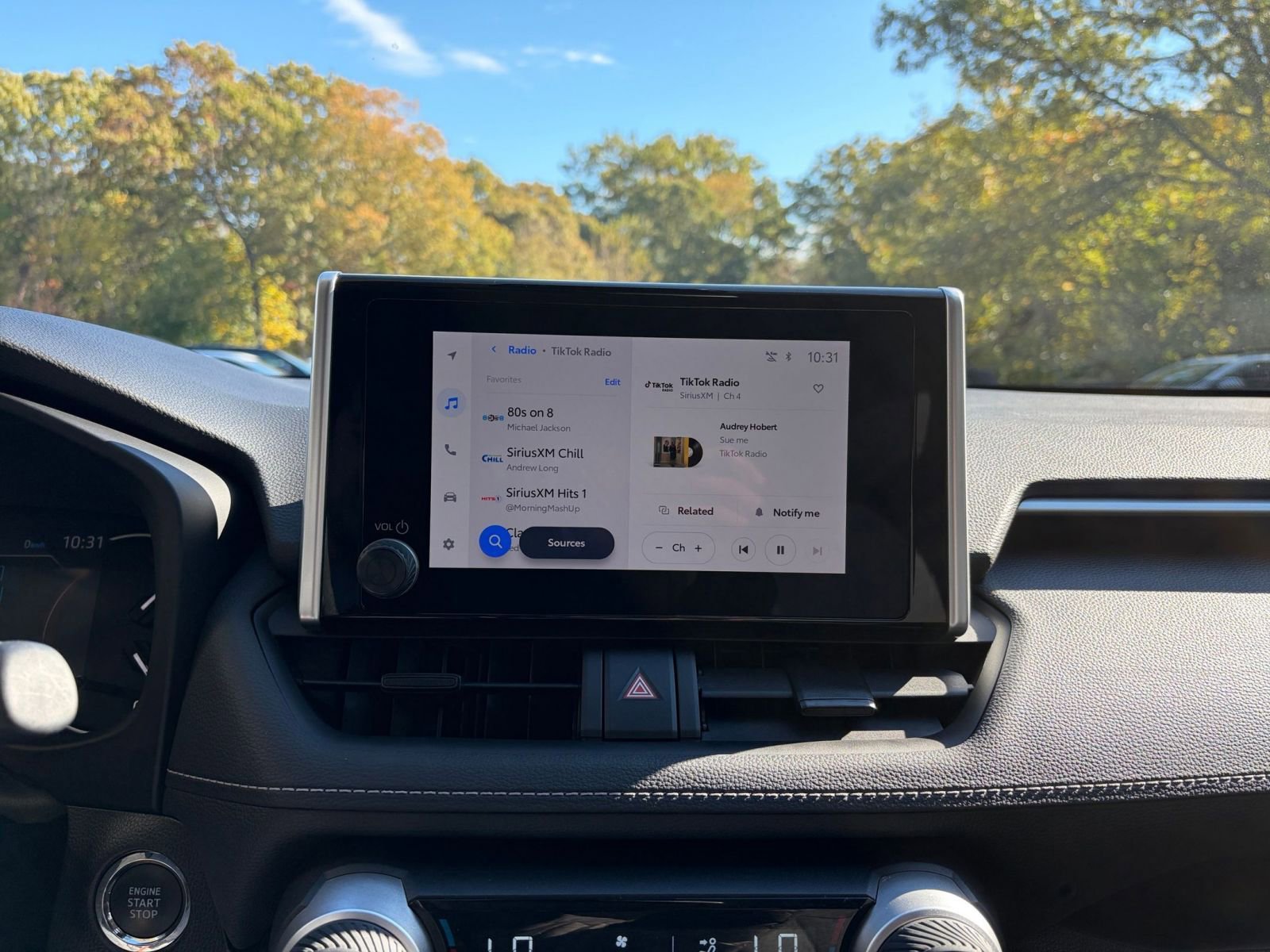 Used 2025 Toyota RAV4 XLE image 21