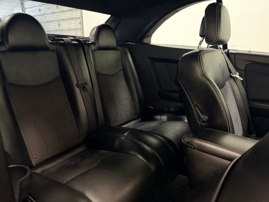 Used 2013 Chrysler 200 S FWD image 18