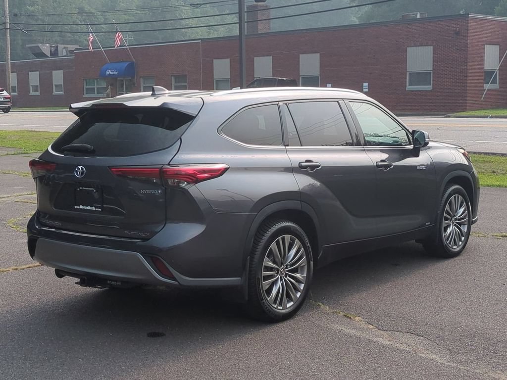 Used 2020 Toyota Highlander Platinum AWD/4WD image 4