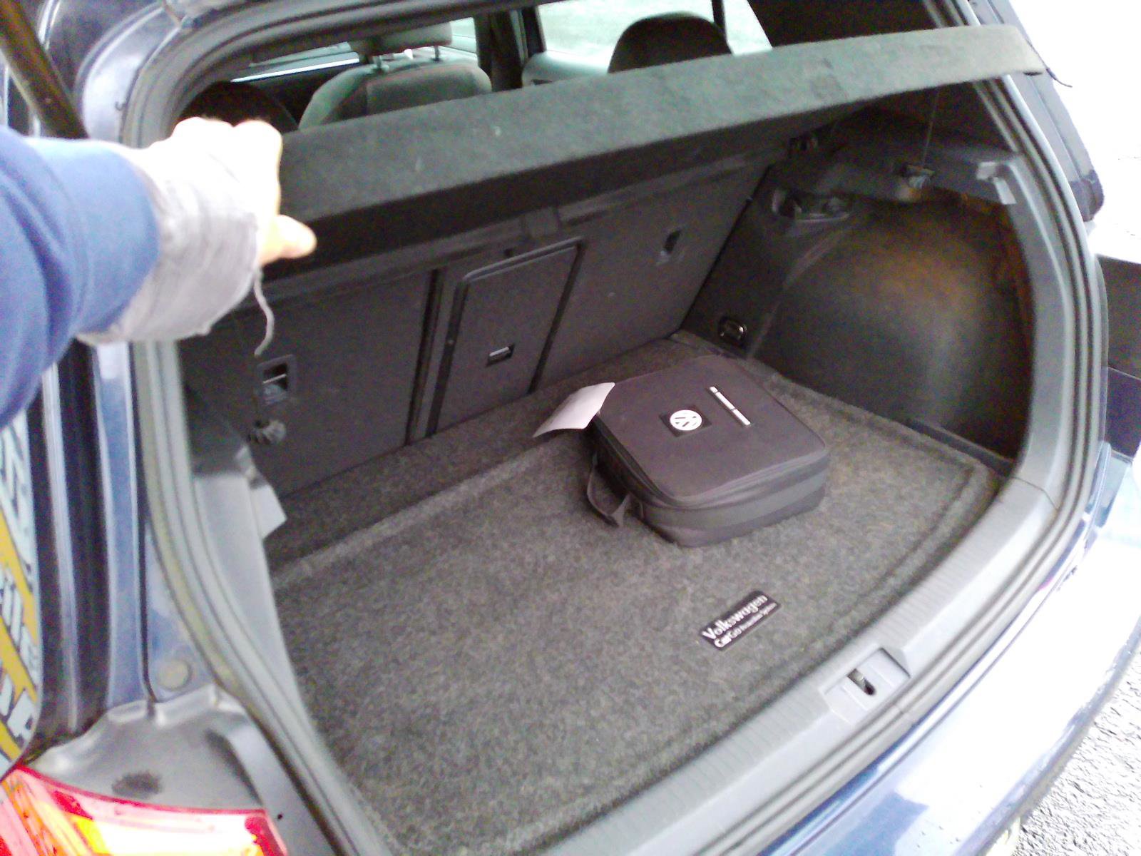 Used 2017 Volkswagen GTI SE image 36